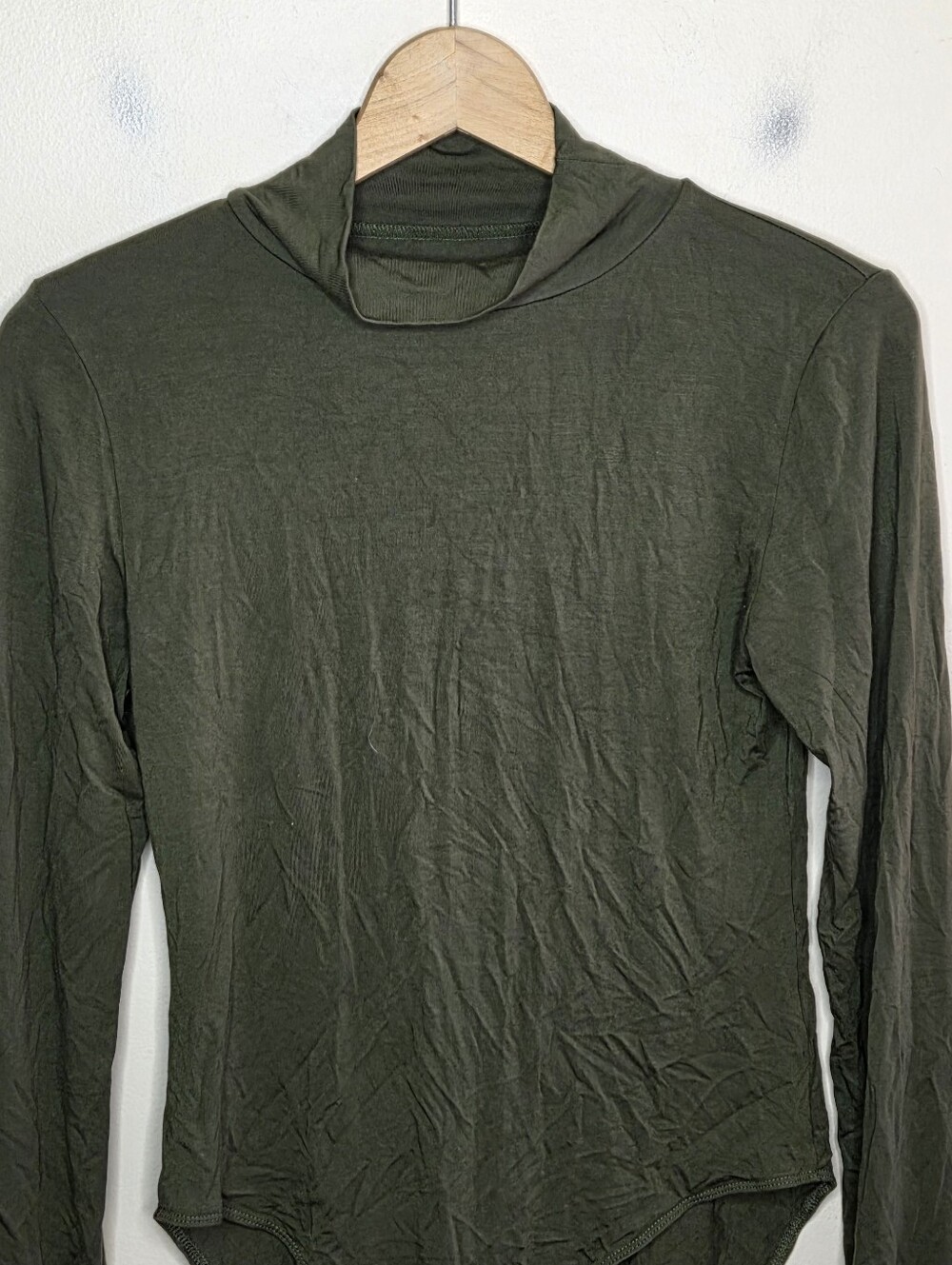 MangoPop Dark Olive Green Long Sleeve Mockneck Bodysuit Size Large Buttery Soft - Picture 2 of 7